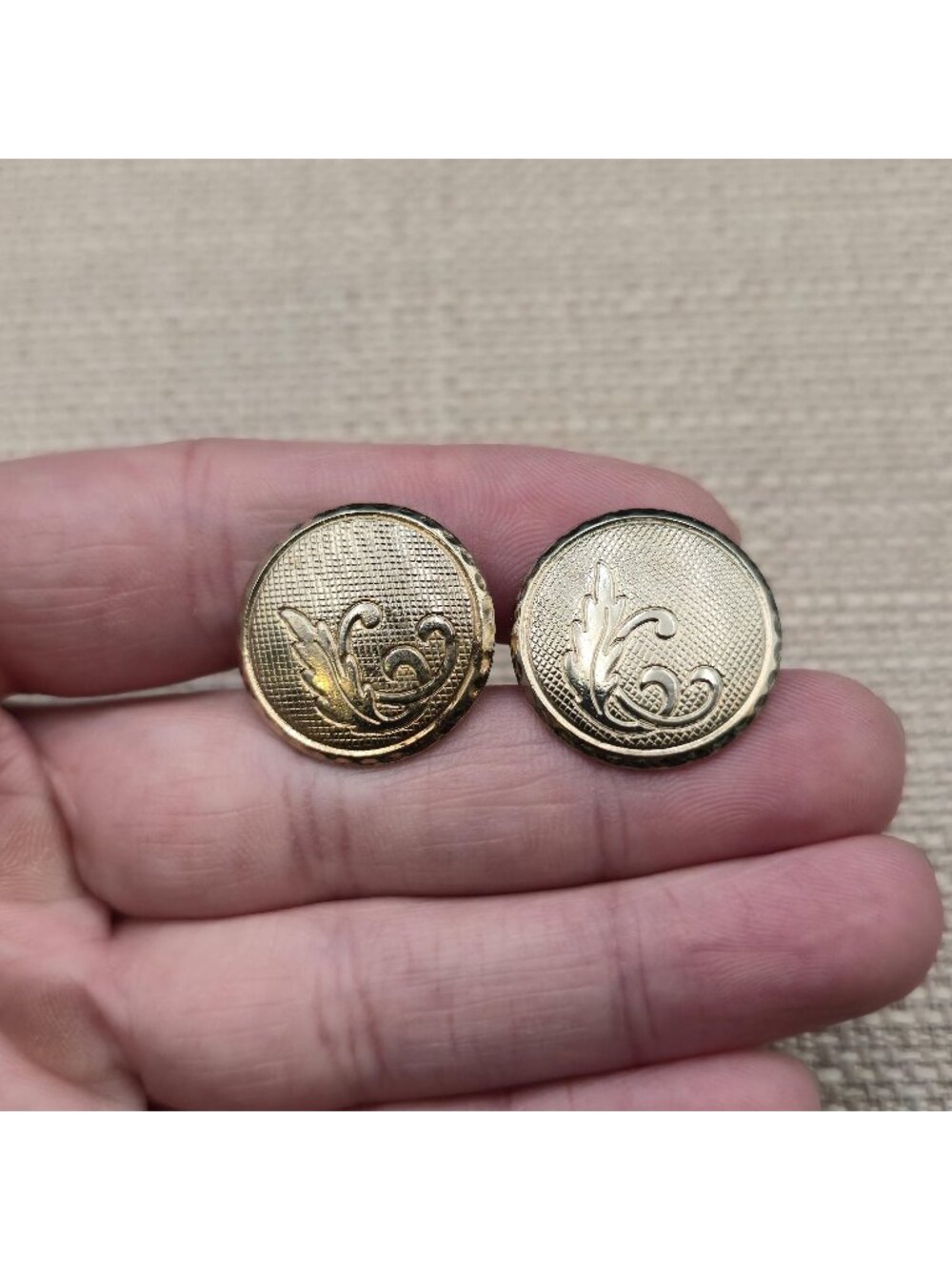 Vintage Round Textured Basketweave Acanthus Leaf Scroll Cufflinks A8939